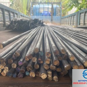 thép tròn đặc phi 160