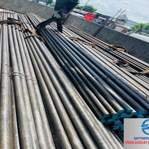 thép tròn đặc phi 50