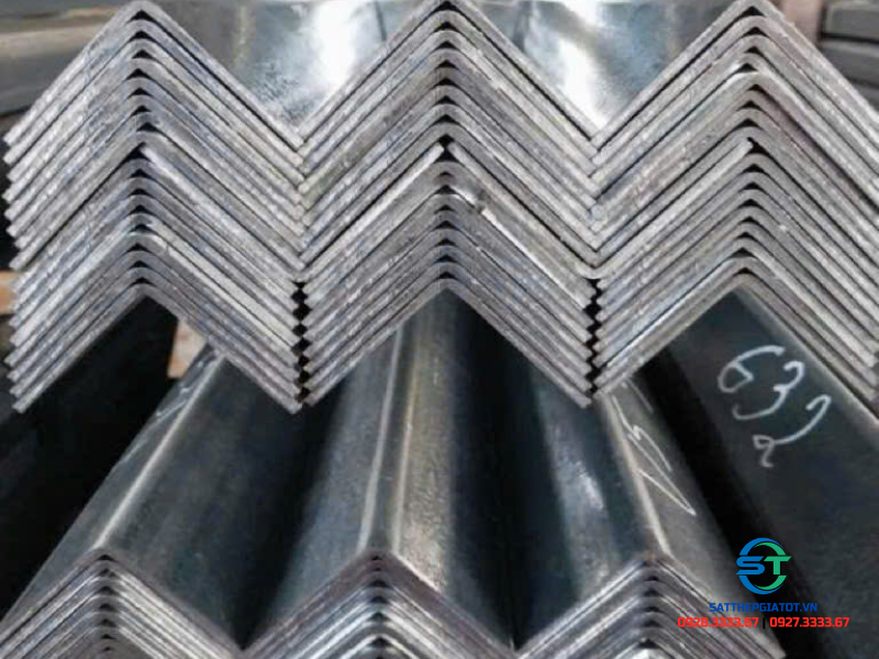 Nhận diện logo dập nổi và tem nhãn chống hàng giả của thép v mạ kẽm Hòa Phát.